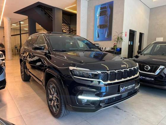 JEEP COMMANDER 2.0 TD380 TURBO DIESEL OVERLAND AT9 JEEP COMMANDER 2.0 TD380 TURBO DIESEL OVERLAND AT9